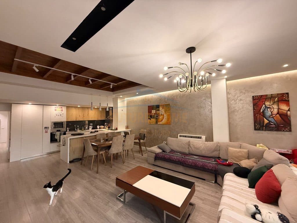 Shiten, 2 Apartamente 1+1, 2+1+2, Myslym Shyri, Tiranë. 2