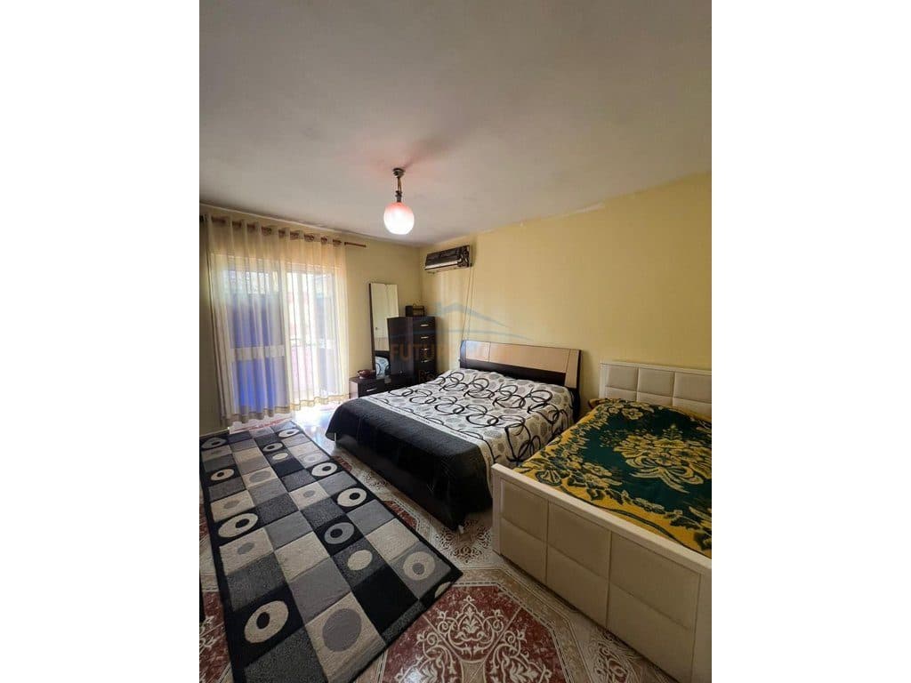 Shitet, Apartament 2+1, Rruga "Kongresi Manastirit", Tirane. 4
