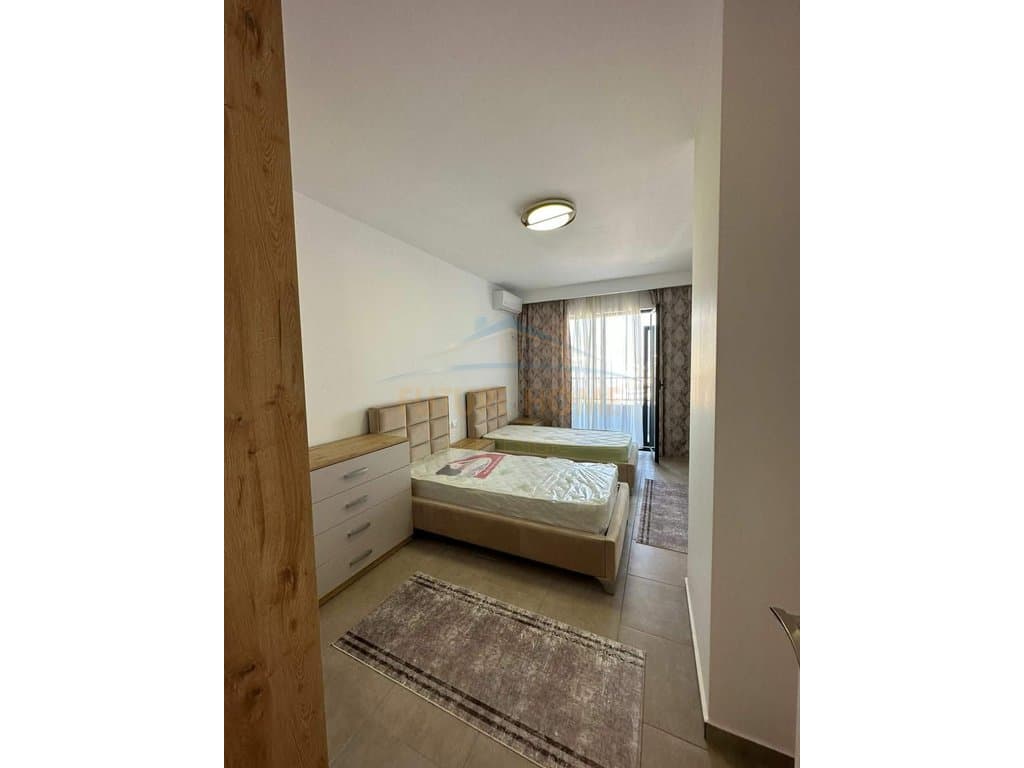 Shitet, Apartament 2+1, Kamëz 110,000 € 11,000,000 Lekë