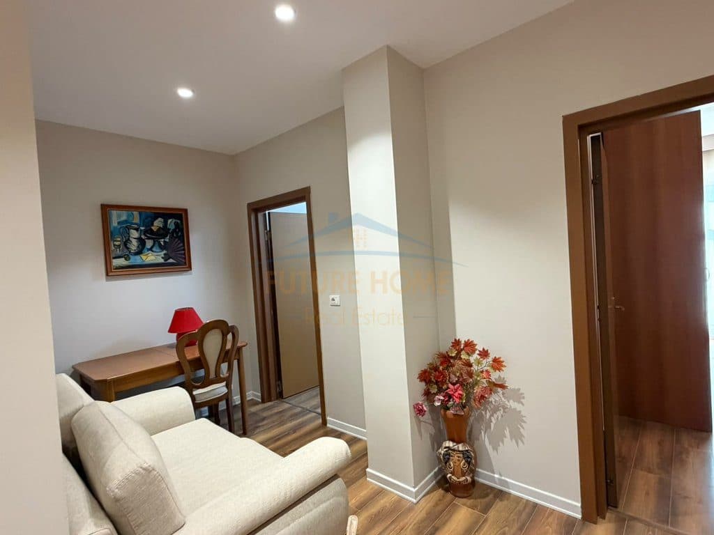 Shitet , Apartament 2+1+2 , Rruga Mine Peza , Tiranë. 3