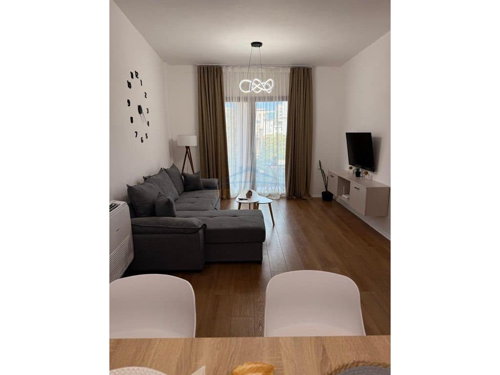 Qera, Apartament 1+1,"Galeria Roma", Rruga e "Kavajes", Tiranë. 3