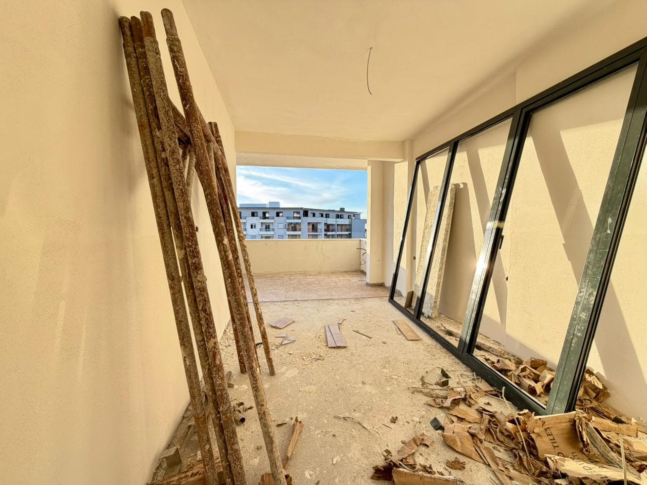 SHITET APARTAMENT 1+1 1350 EURO/M2 NE ORIKUM, VLORE 4