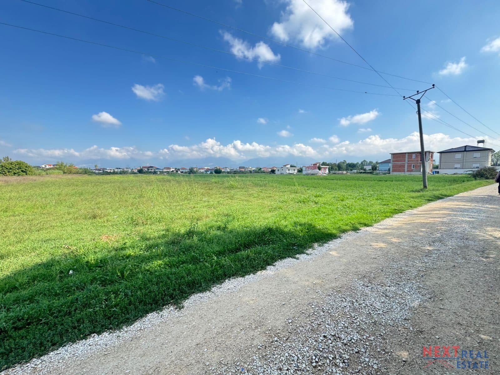 SHITET TOKË TRUALL NË DOMJE – DERI NË 7500 M² | ME ÇERTIFIKATË PRONËSIE