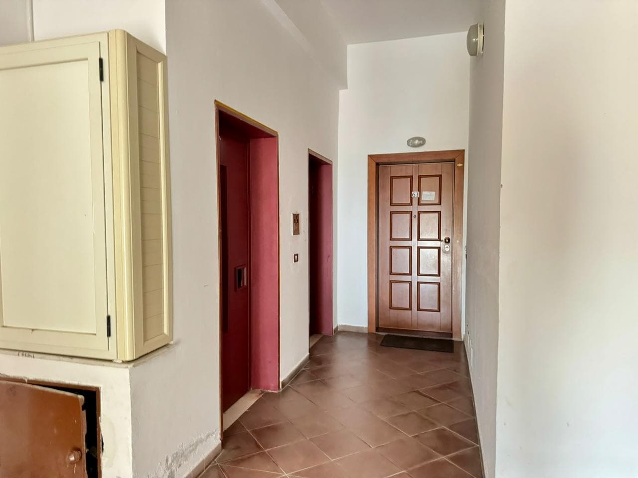 APARTAMENT 2+1 ME PAMJE DETI NE VLORE SKELE 2