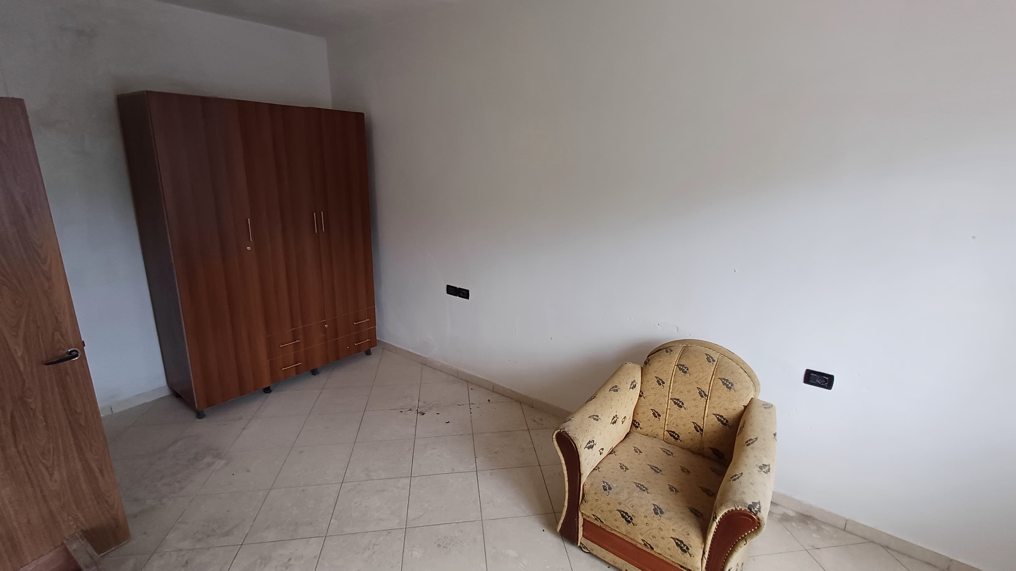 SHITET APARTAMENT 1+1 NE QENDER, VLORE 3