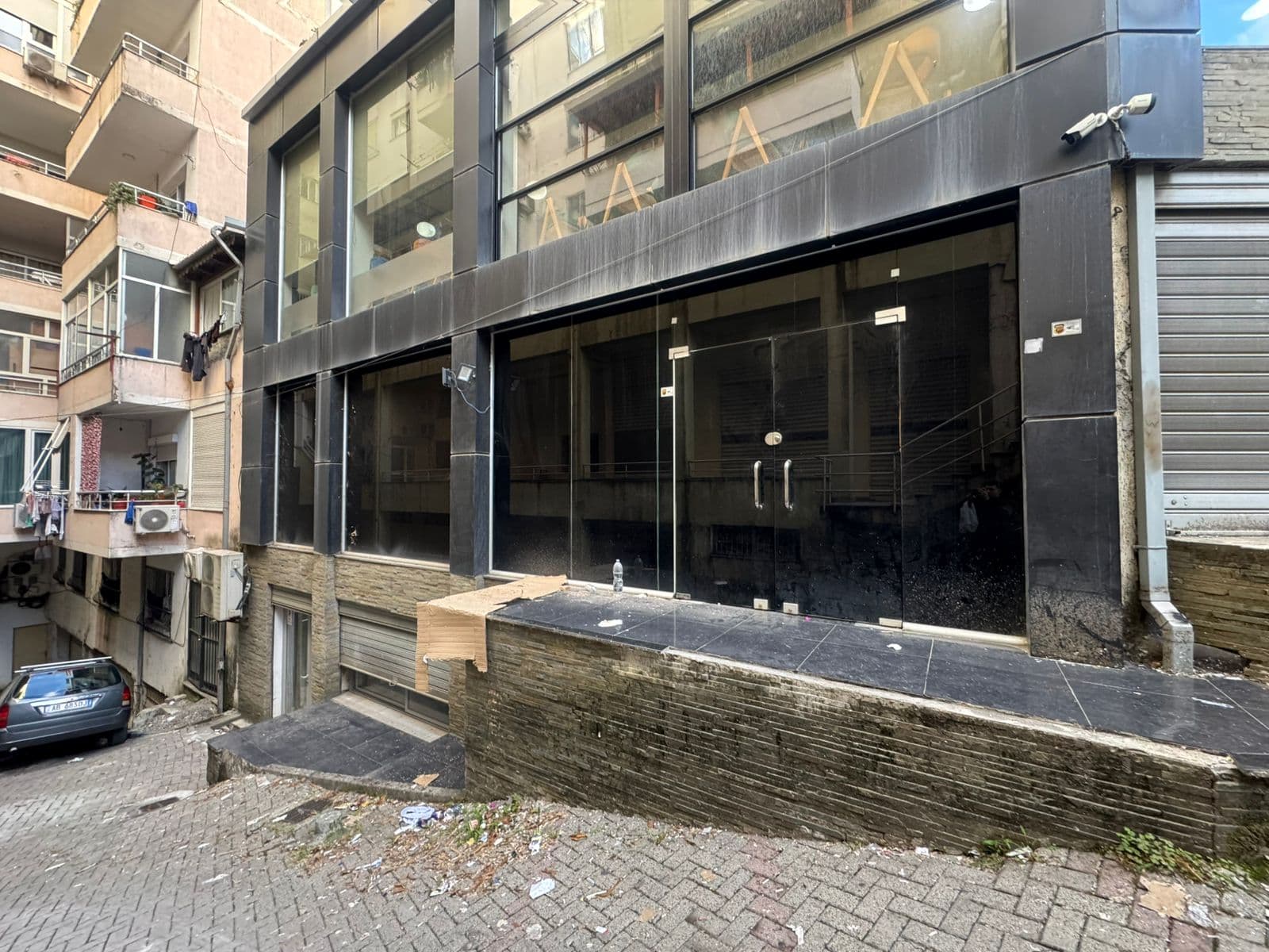MAGAZINË ME QERA NE FRESK, ME SIPËRFAQE 250M2 4