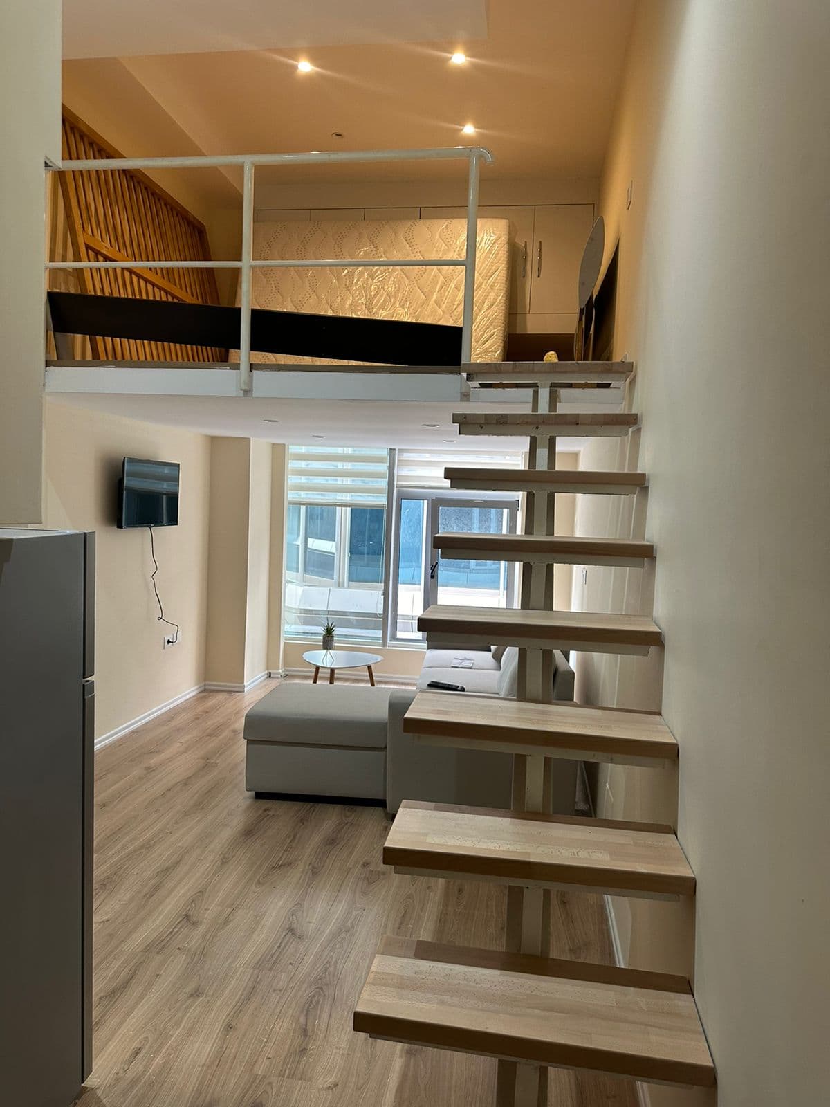 JEPET ME QERA AFATGJATE STUDIO DUPLEX NE VLORE 3