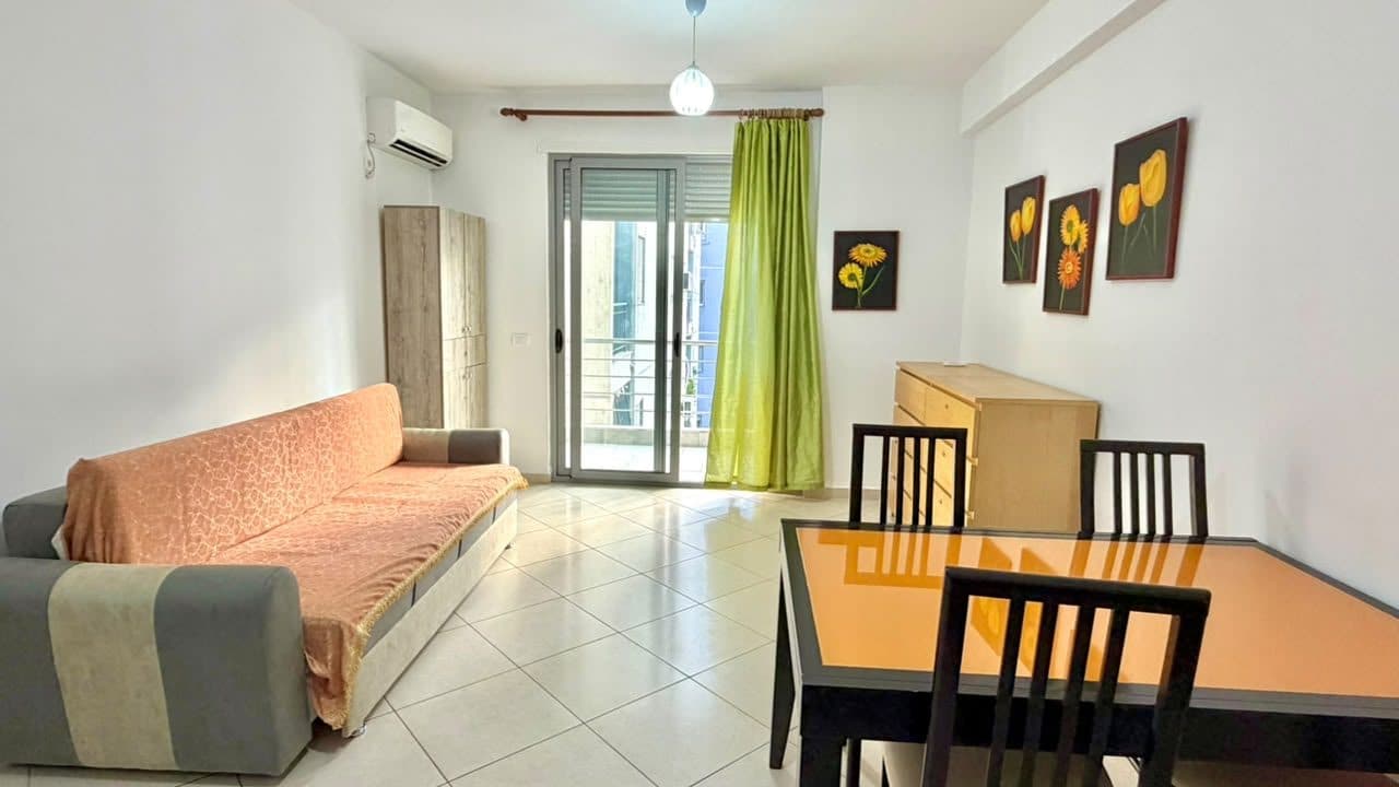 APARTAMENT 1+1 ME QERA AFATGJATE NE VLORE-SKELE 3