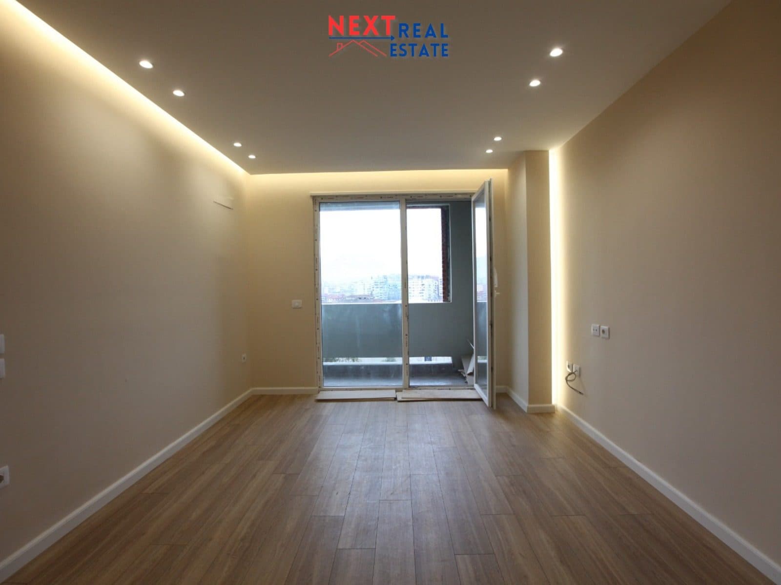 SHITET APARTAMENT 2+1 TEK GOLDEN PARK 3, TIRANE 4