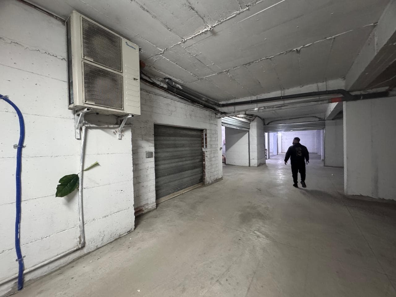 GARAZHD 70M2 NE SHITJE – PRANE CONAD, VLORE