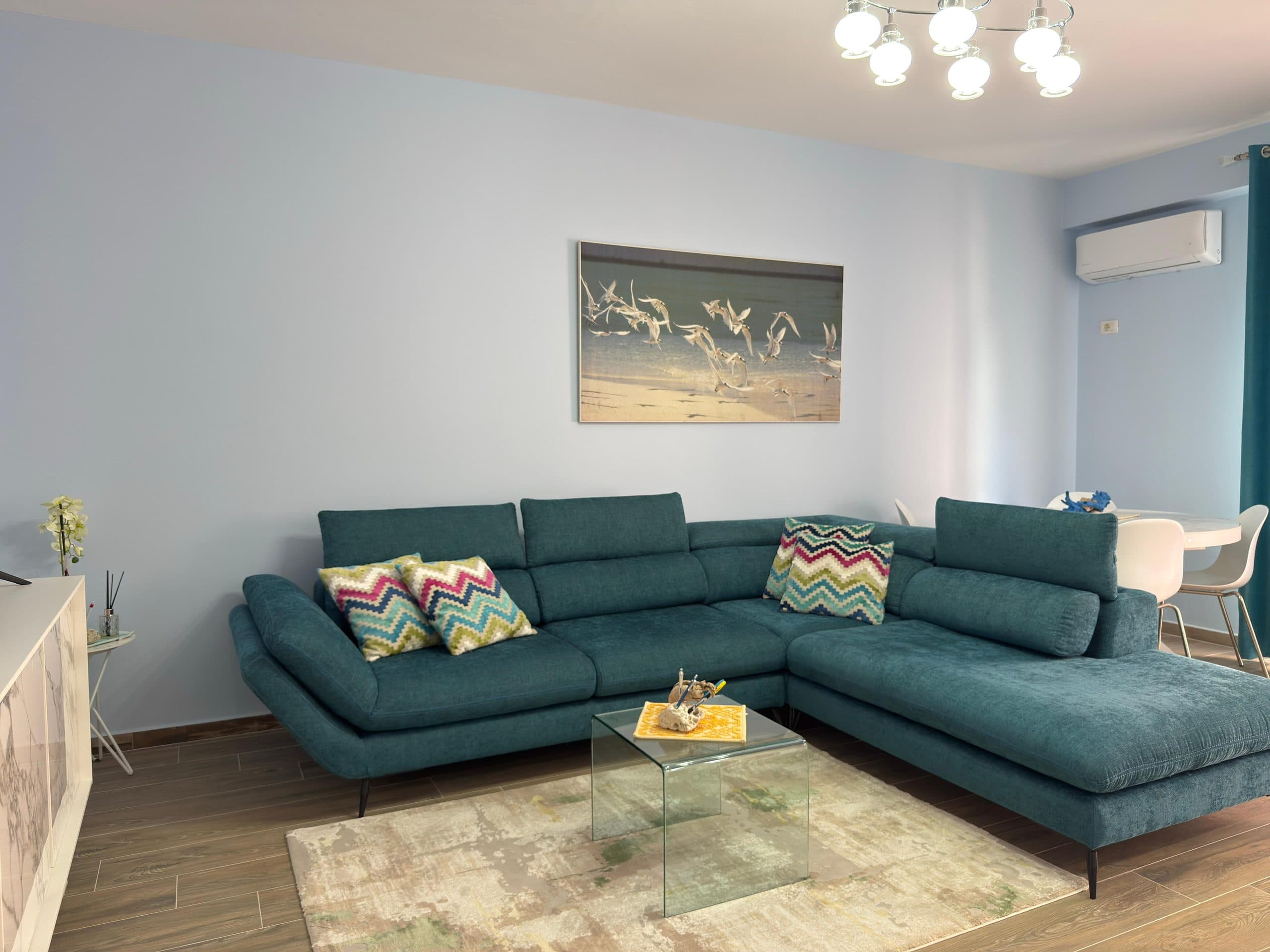 APARTAMENT 1+1 ME PAMJE ANESORE DETI – LUNGOMARE, VLORE 2