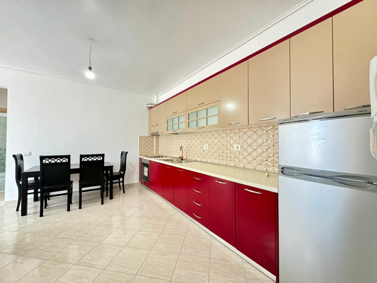 APARTAMENT 2+1 ME PAMJE BALLORE DETI NE LUNGOMARE, VLORE 3