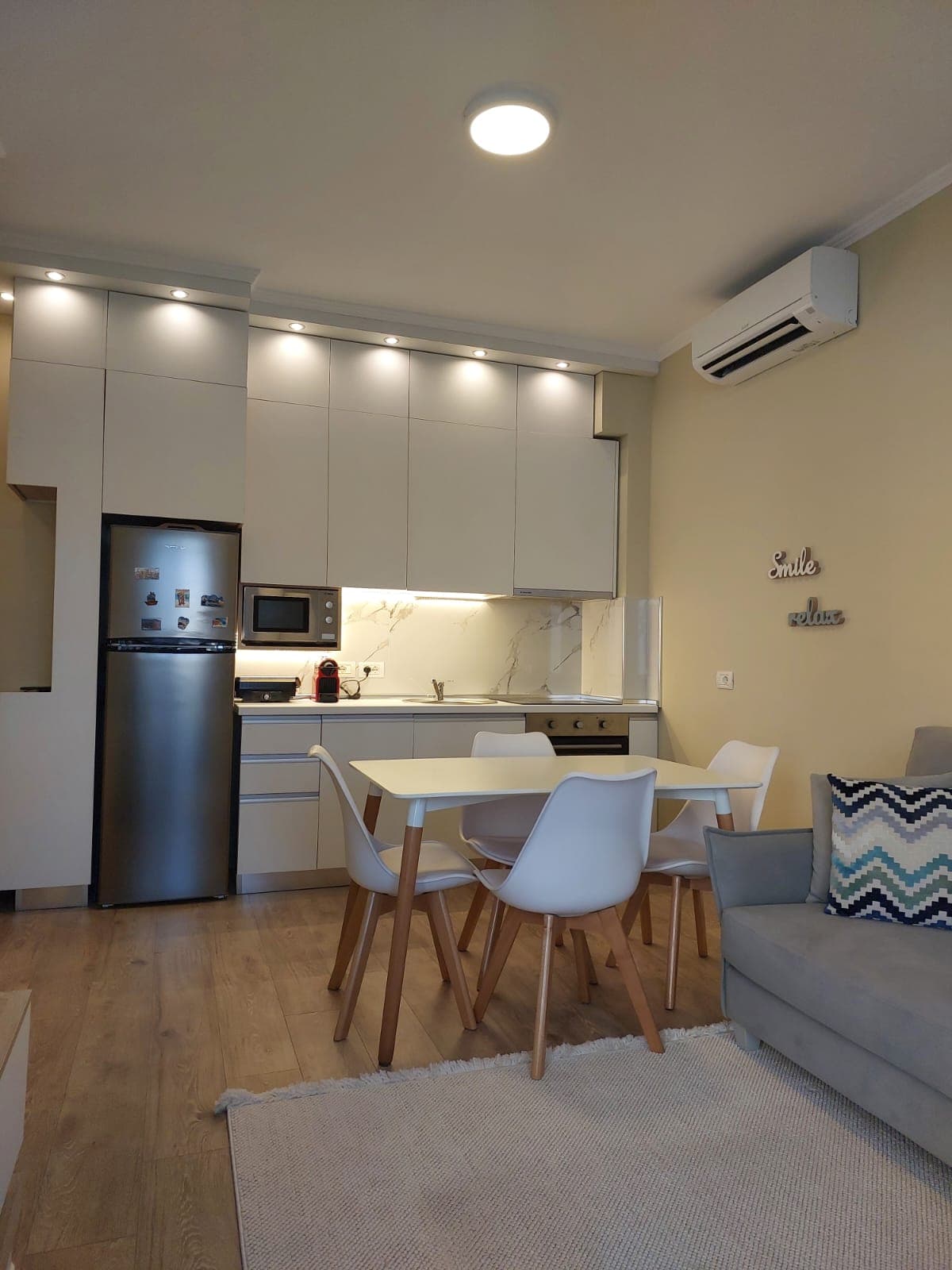 APARTAMENT 1+1 ME PAMJE DETI VIJE E PARE RADHIME, VLORE 2