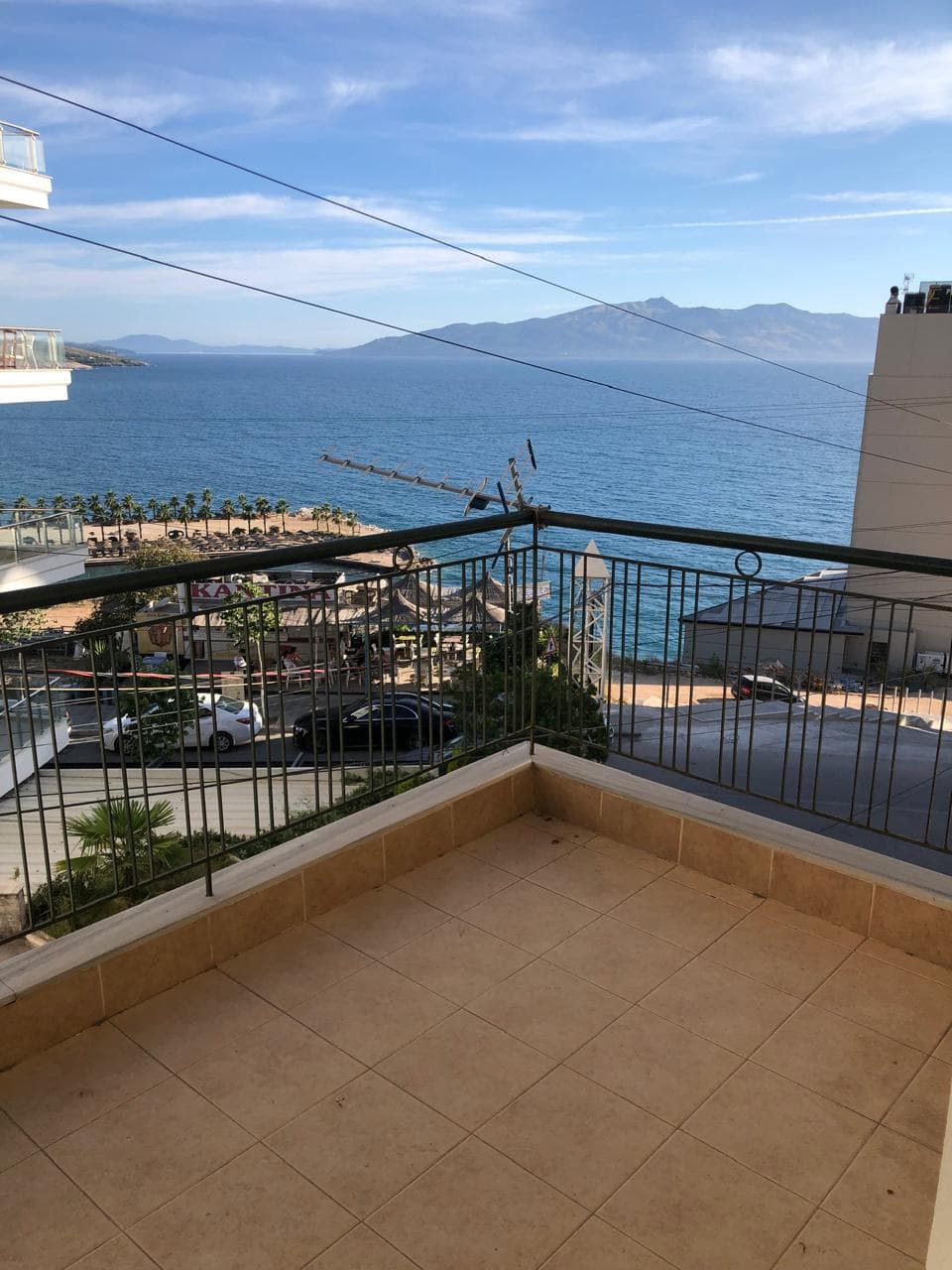 SHITET APARTAMENT 2+1+2 ME PAMJE DETI NE SARANDE 3
