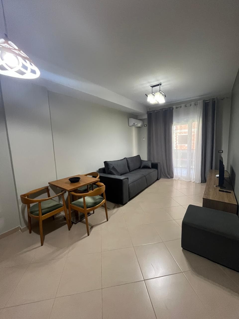 APARTAMENT 1+1 ME QERA NE UJE TE FTOHTE, VLORE 2