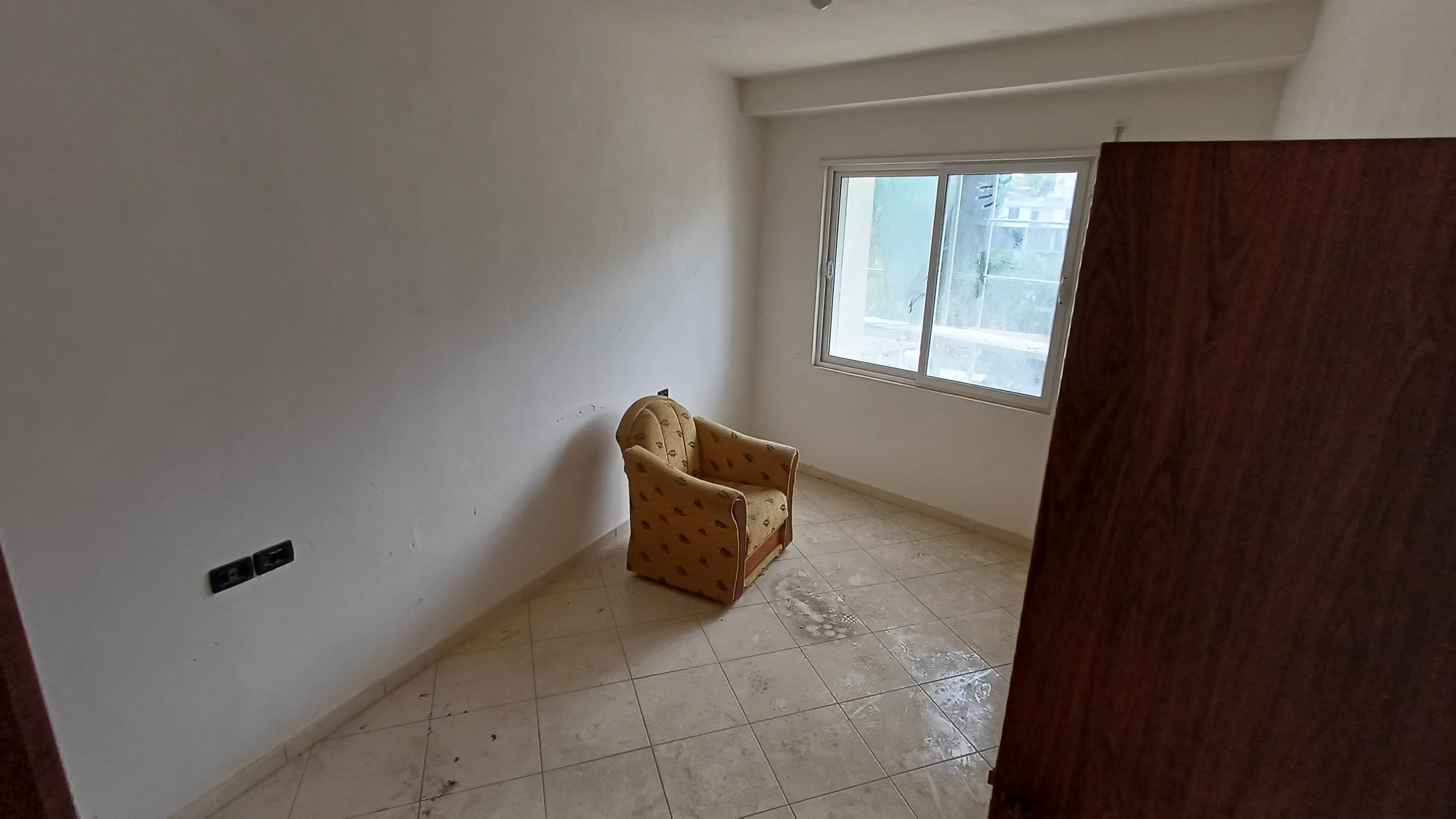 SHITET APARTAMENT 1+1 NE QENDER, VLORE 4
