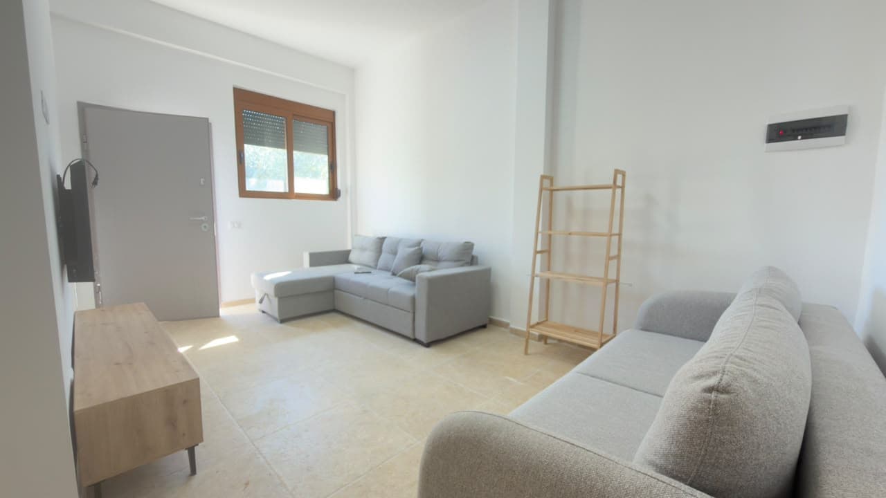 APARTAMENT 1+1 ME QIRA AFATGJATË PRANË FUSHES SË AVIACIONIT NË VLORË