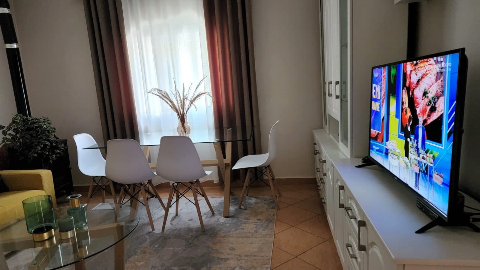 SHITET SHTEPI PRIVATE + TRUALL NE VLORE 4