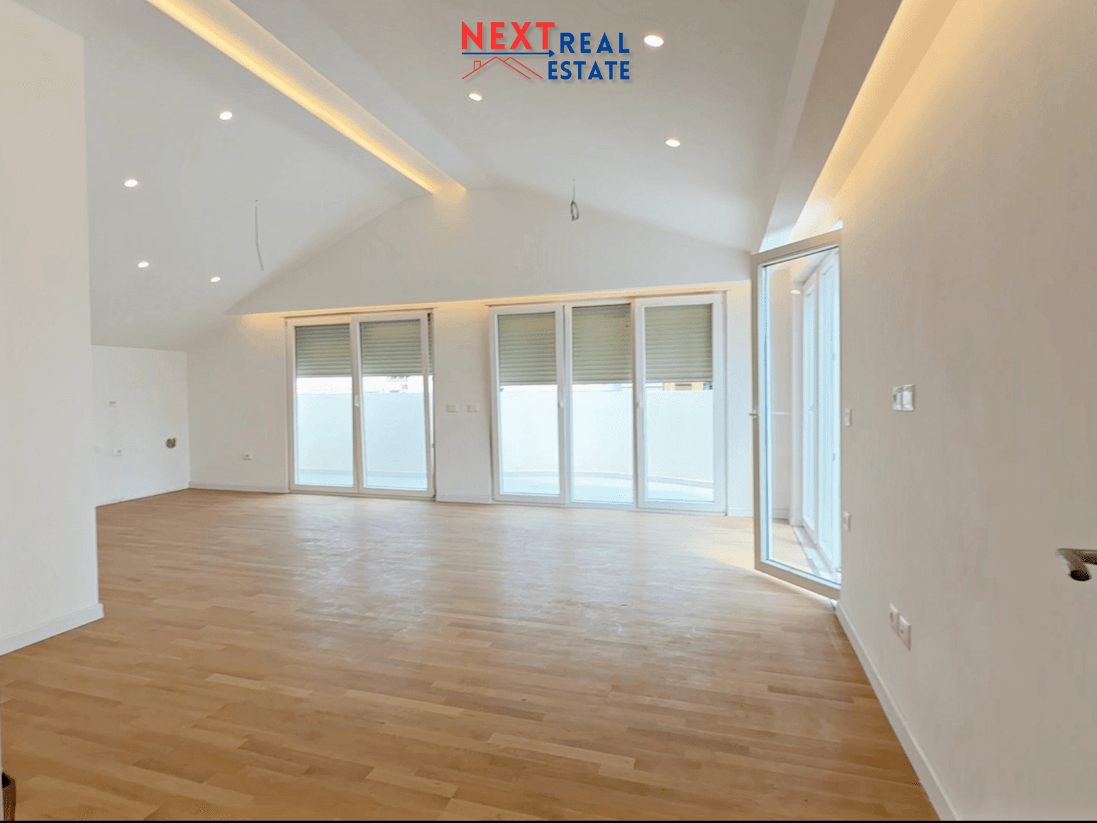 APARTAMENT PËR SHITJE – NË ZEMËR TË TIRANËS, ME HYRJE PRIVATE!