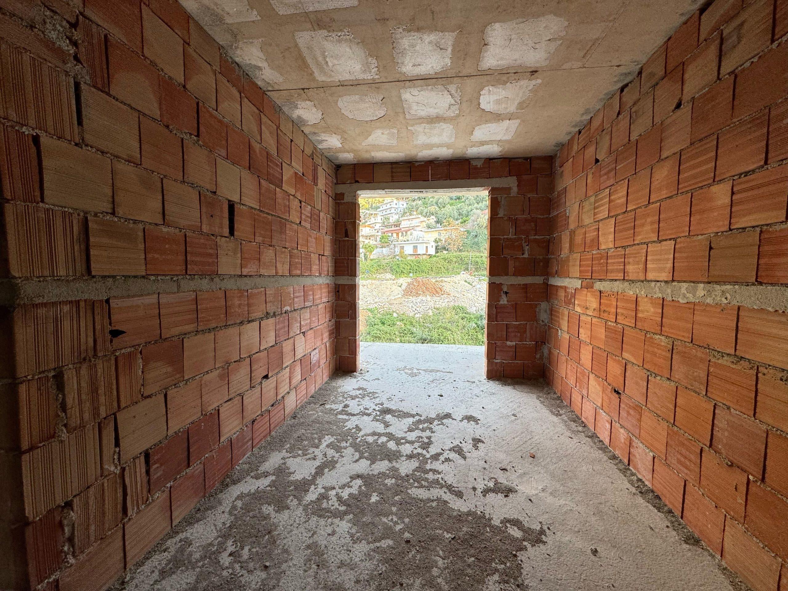 APARTAMENT 1+1 ME PAMJE MALI NE UJE TE FTOHTE, VLORE 4