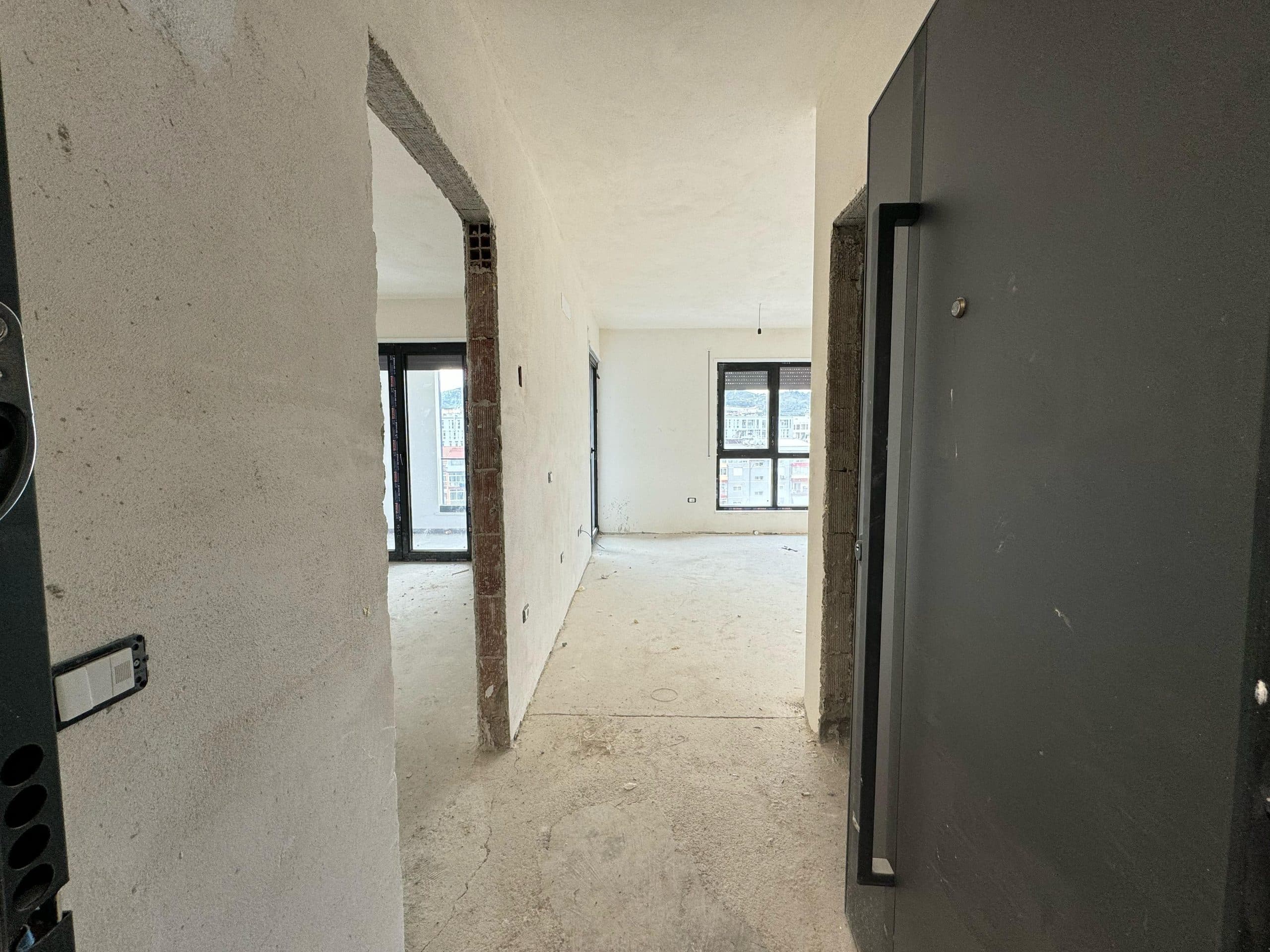 SHITET APARTAMENT 1+1 NE KOMUNEN E PARISIT, TIRANE 2