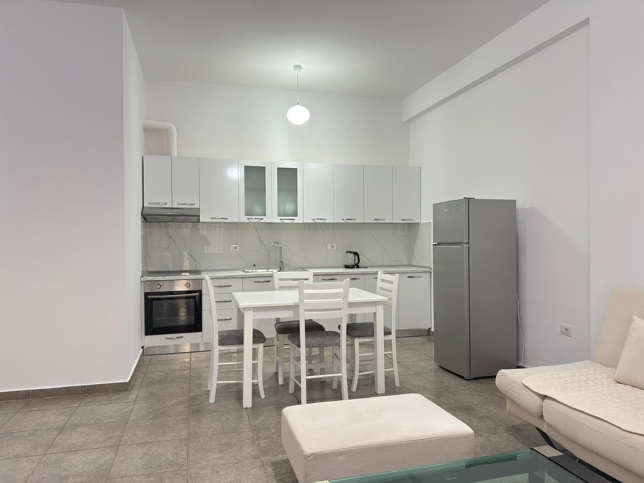 APARTAMENT ME QERA AFATGJATE 1+1 – LUNGOMARE, VLORE 3