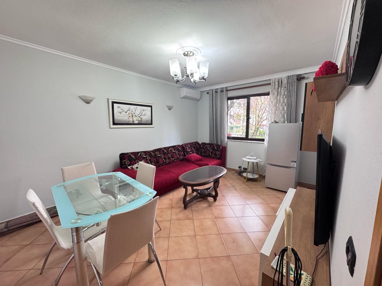 APARTAMENT 2+1 ME QERA AFATGJATE NE PORCELAN, TIRANE 3
