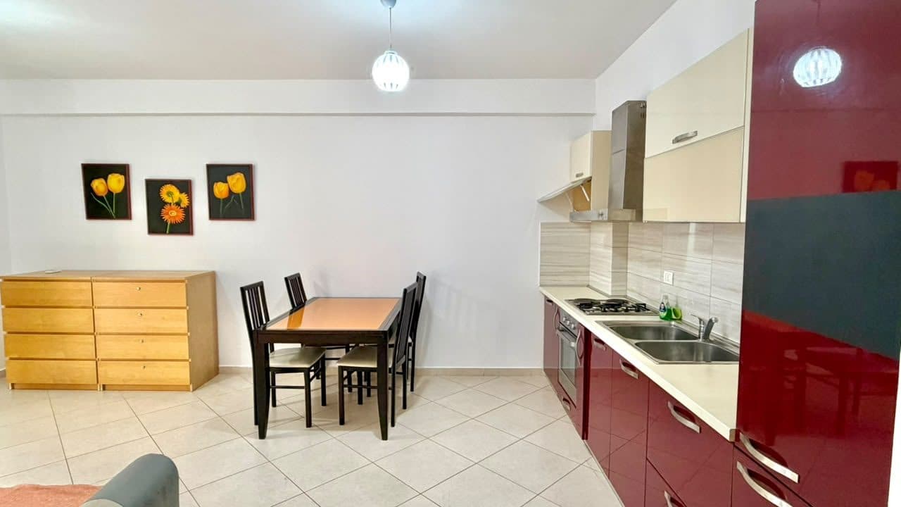 APARTAMENT 1+1 ME QERA AFATGJATE NE VLORE-SKELE 4