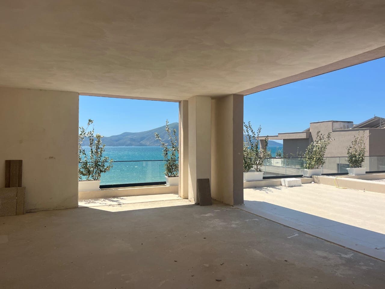APARTMANENT 3+1+2 ME PAMJE BALLORE DETI - “ELITE RESORT” NE RADHIME, VLORE 4