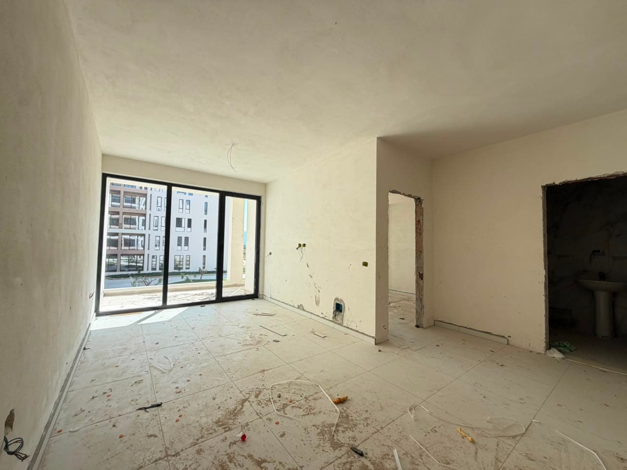 SHITET APARTAMENT 1+1 1350 EURO/M2 NE ORIKUM, VLORE 4