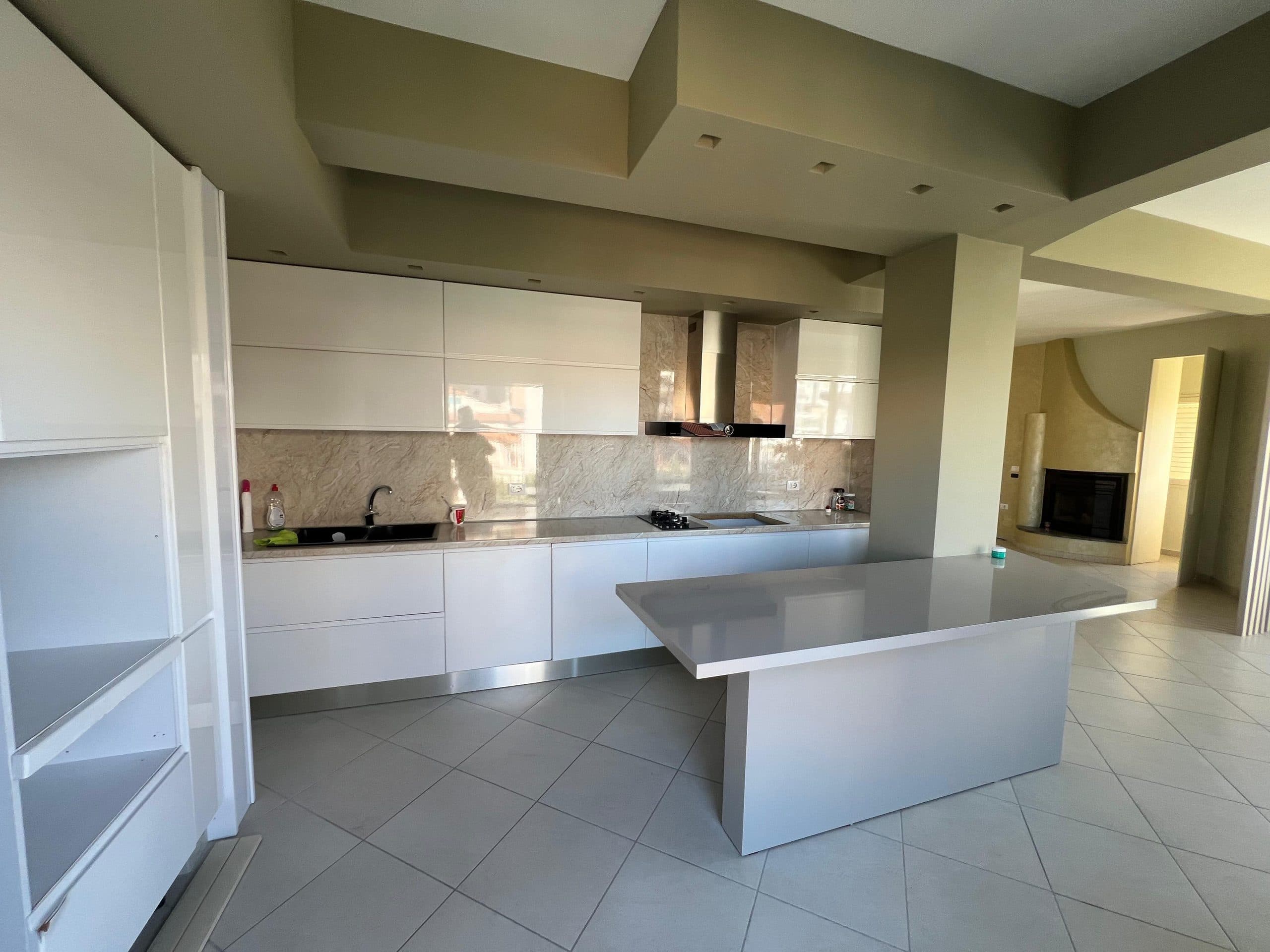 APARTAMENT 3+1+2 PRANE GJYKATES, VLORE 4