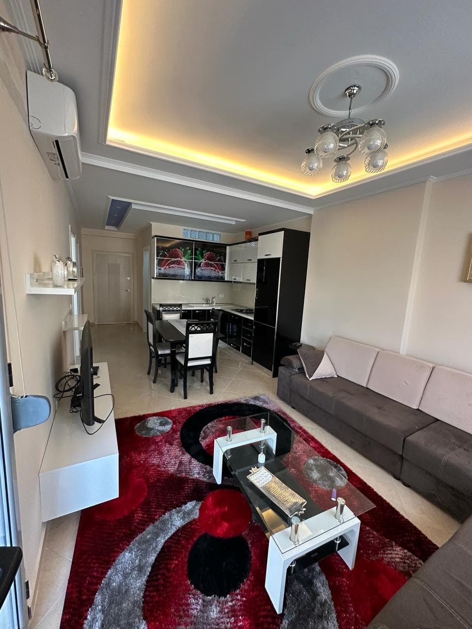 JEPET ME QERA APARTAMENT 2+1 ME PAMJE DETI AFER PORTIT VLORE