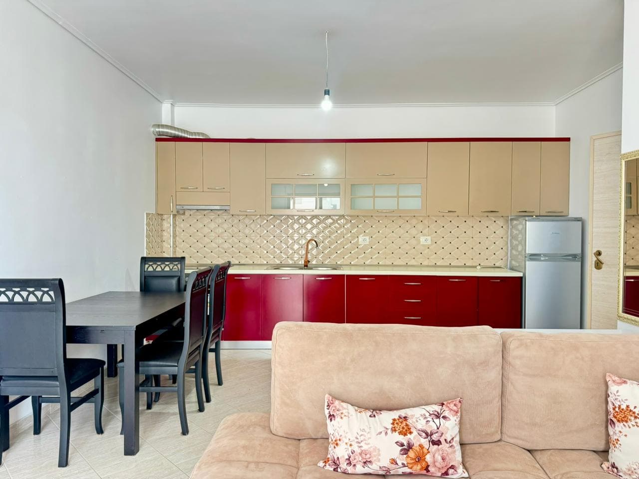 APARTAMENT 2+1 ME PAMJE BALLORE DETI NE LUNGOMARE, VLORE 4