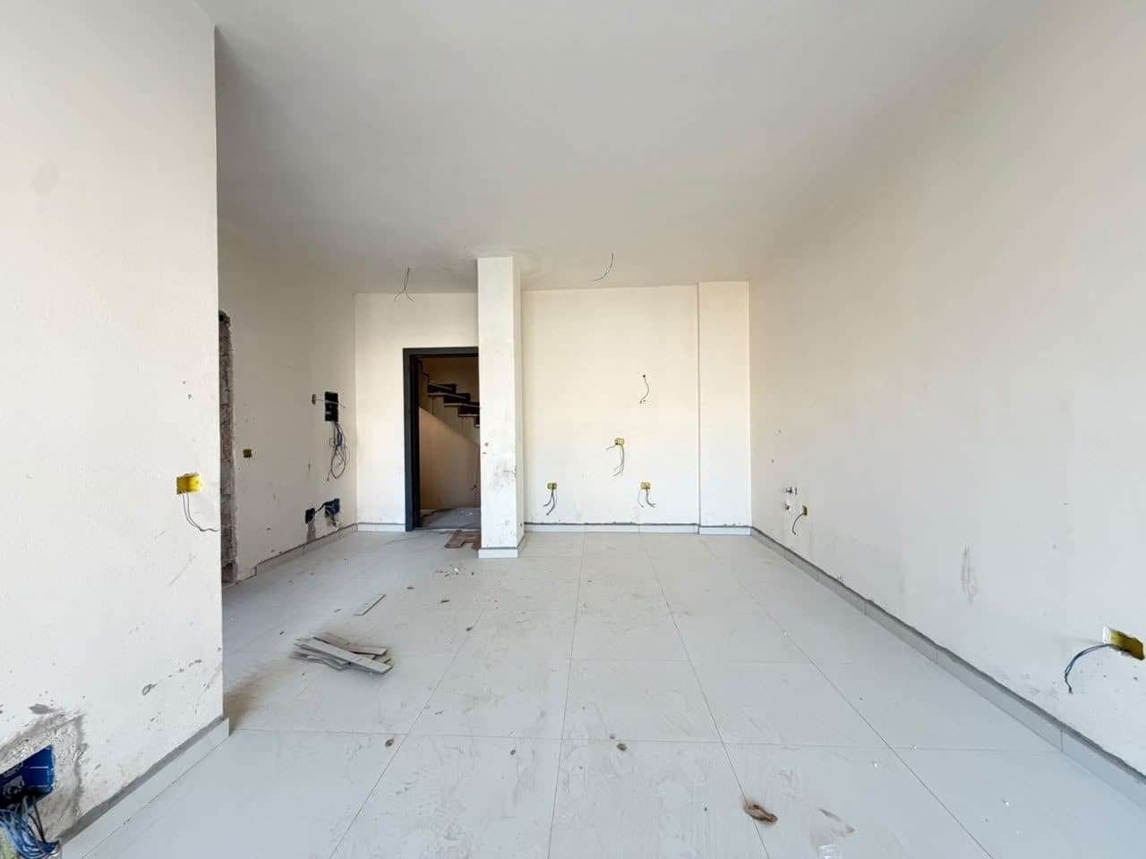 SHITET APARTAMENT- 1350 EURO/M2 NE ORIKUM, VLORE 4