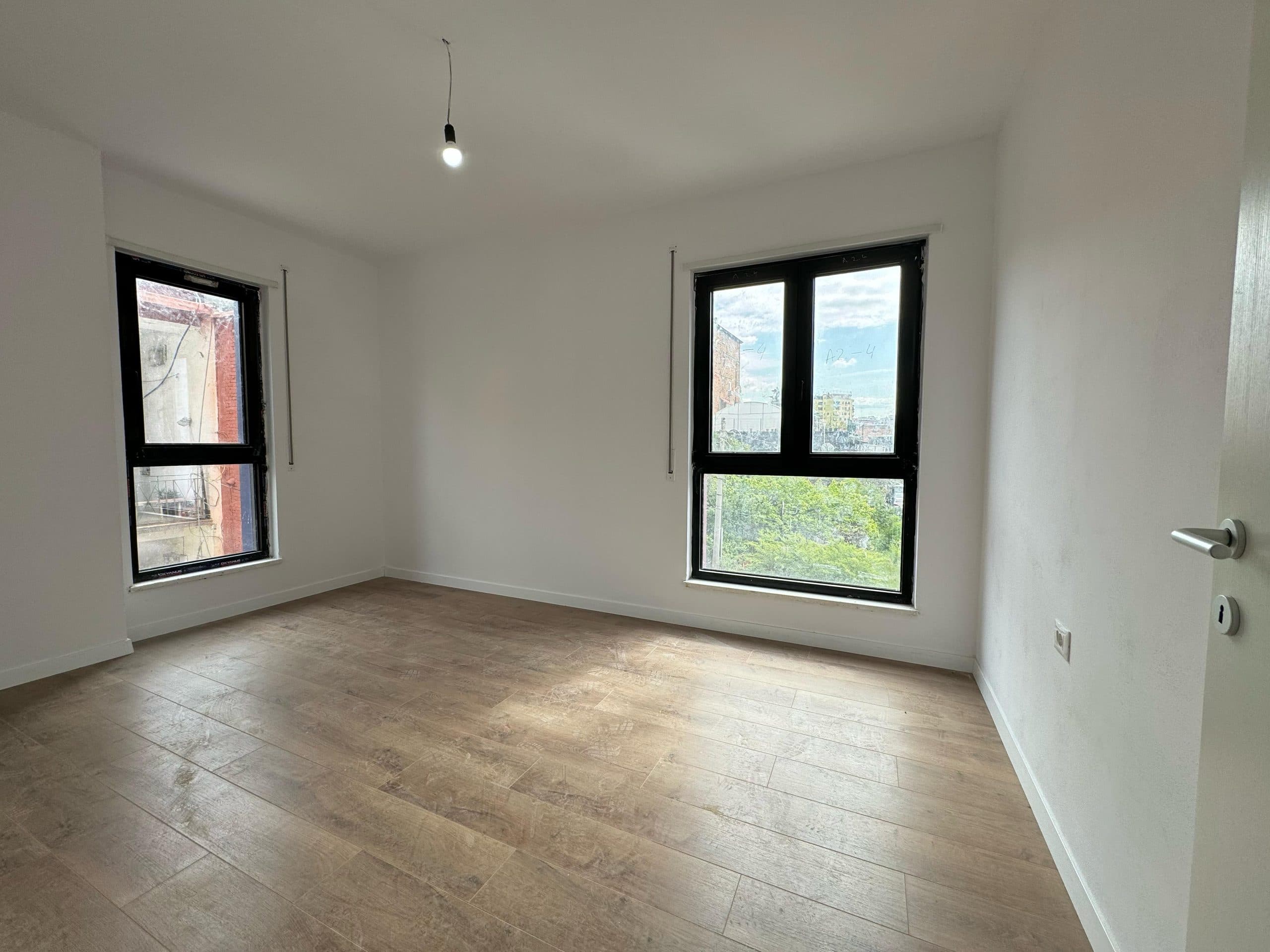 SHITET APARTAMENT 3+1+2 NE KOMUNEN E PARISIT, TIRANE 4
