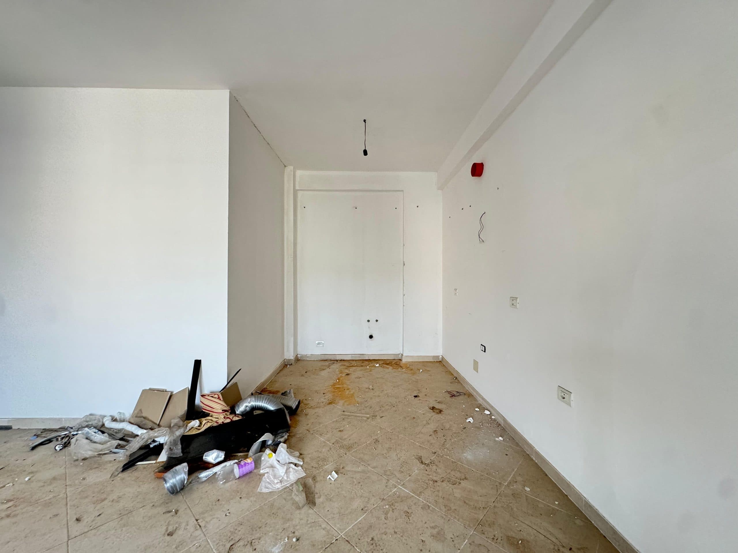 SHITET APARTAMENT 2+1 ME PAMJE ANESORE DETI NE LUNGOMARE 2, VLORE 4