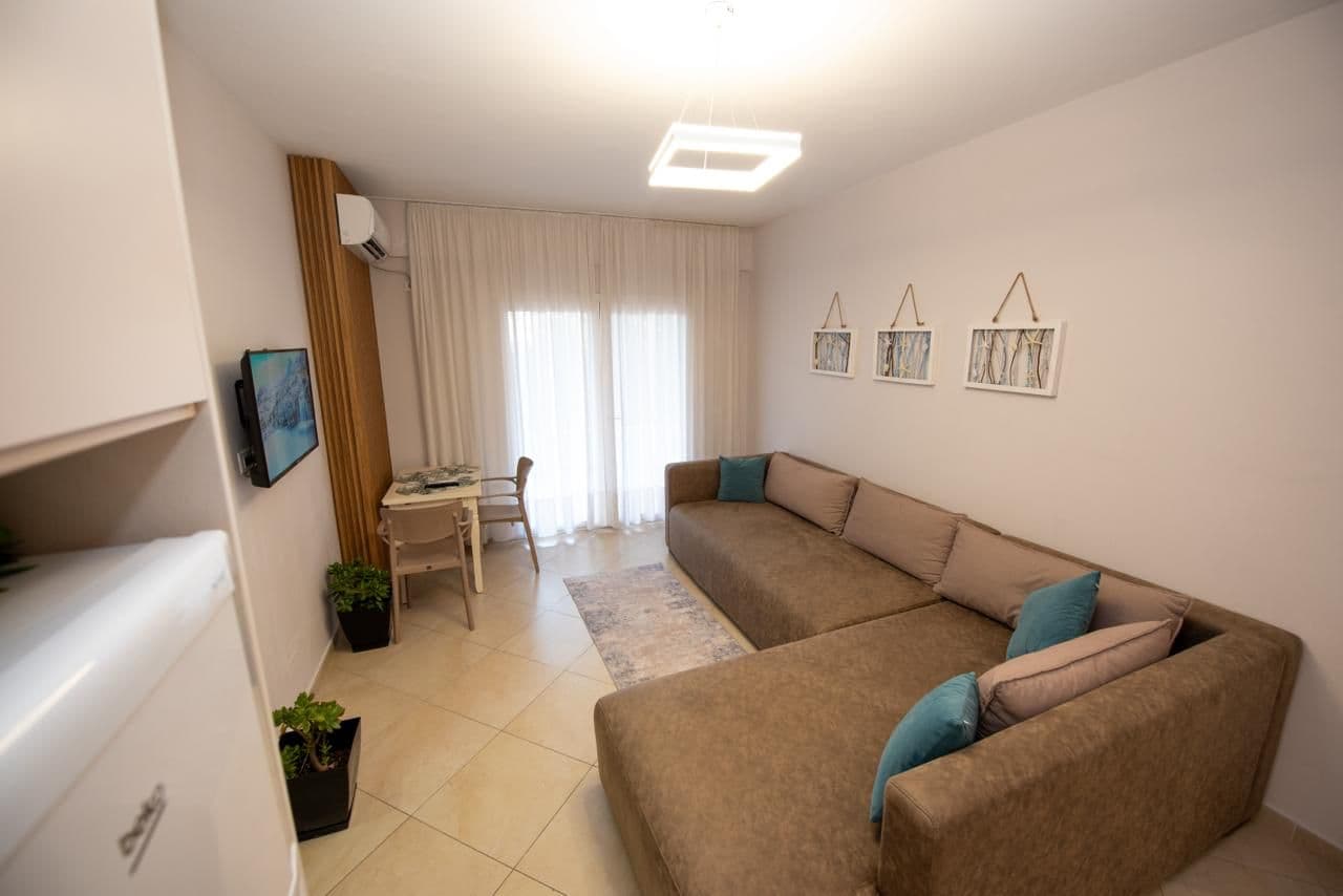 SHITET APARTAMENT 1+1 NĂ‹ UJĂ‹ TĂ‹ FTOHTĂ‹, VLORĂ‹ 3