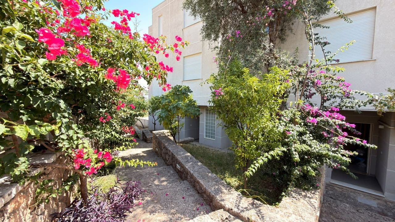 SHITET APARTAMENT 1+1 & POST PARKIMI, ME PAMJE NGA DETI NË SHITJE NË DHËRMI 4