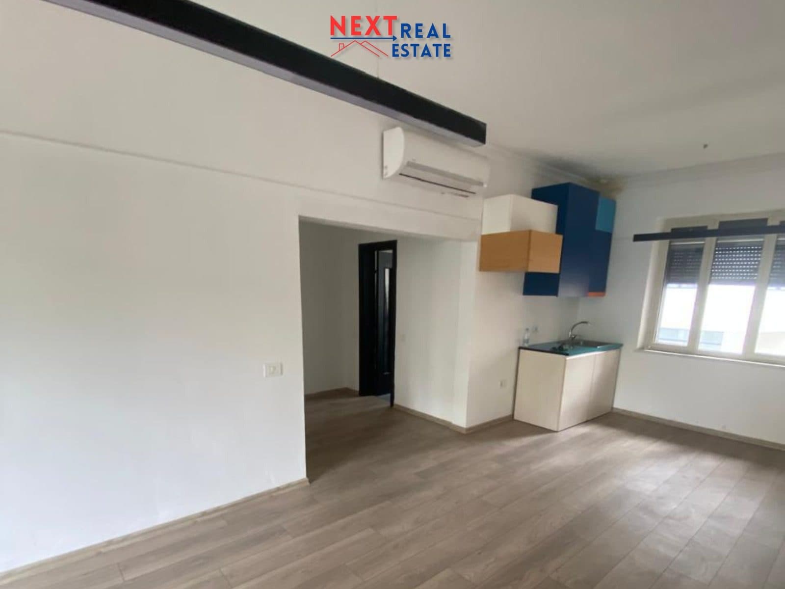 JEPET ME QERA AFATGJATE APARTAMENT 2+1 ME MUNDËSI SHNDËRRIMI NË AMBIENT BIZNESI, NË RRUGËN E DURRËSIT (PRANE KAFE FLORA), TIRANE 2