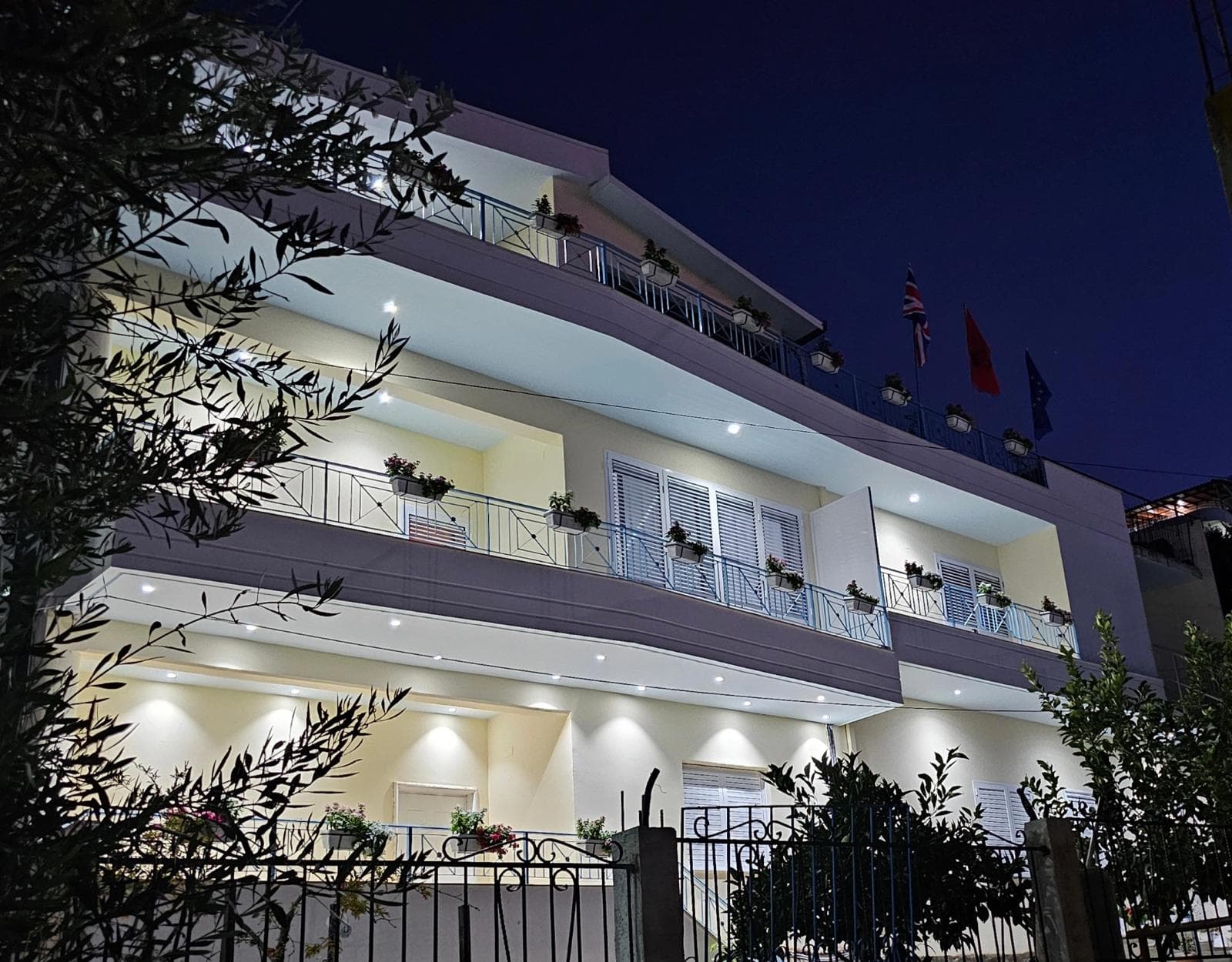 SHITET SHTEPI PRIVATE 3 KATE ME PAMJE DETI – UJI I FTOHTE, VLORE 2