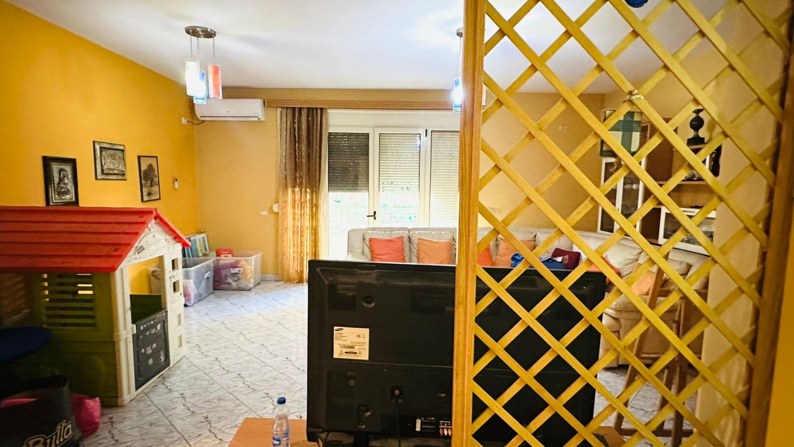 SHITET APARTAMENT 3+1+2 NE BULEVARDIN VLORE-SKELE 4