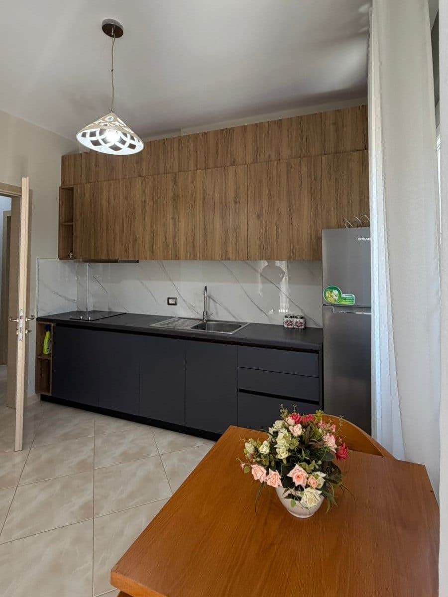 APARTAMENT 2+1 ME QERA NE UJE TE FTOHTE, VLORE 3