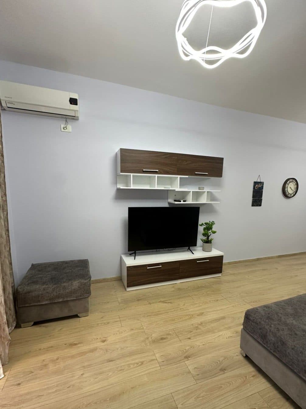 APARTAMENT 2+1+2 ME QERA AFATGJATE NE VLORE-SKELE 4