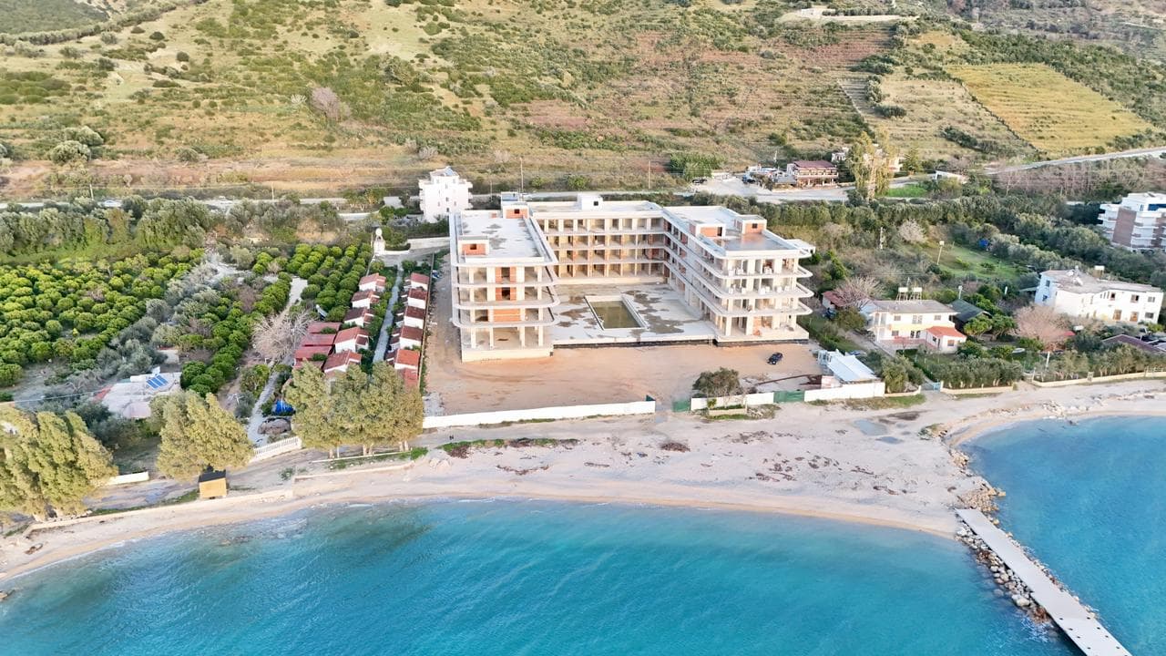 VLORA BAY - DETI NE BALLKONIN TEND
APARTAMENT 2+1 NË SHITJE – RADHIMA 3