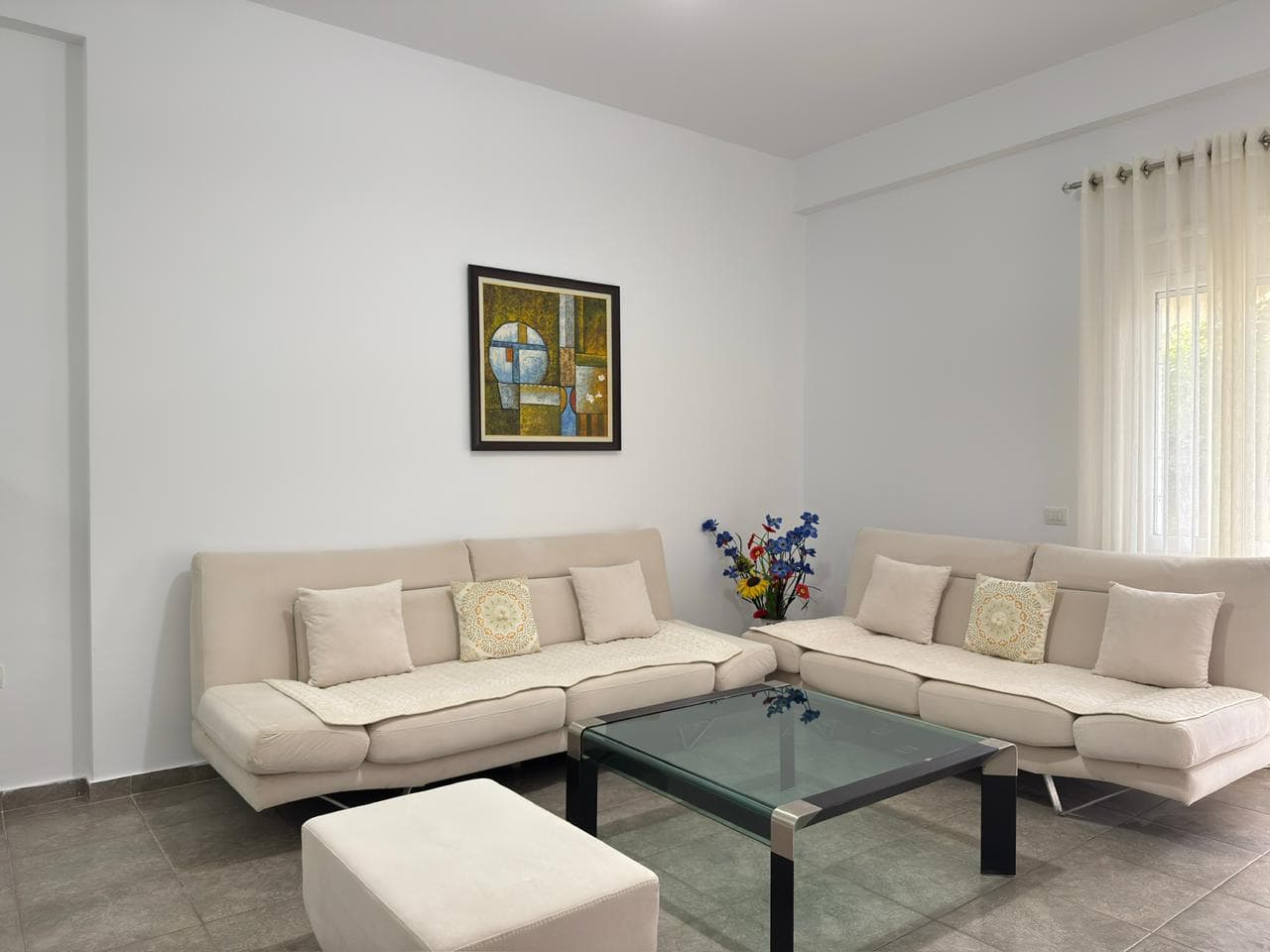 APARTAMENT ME QERA AFATGJATE 1+1 – LUNGOMARE, VLORE