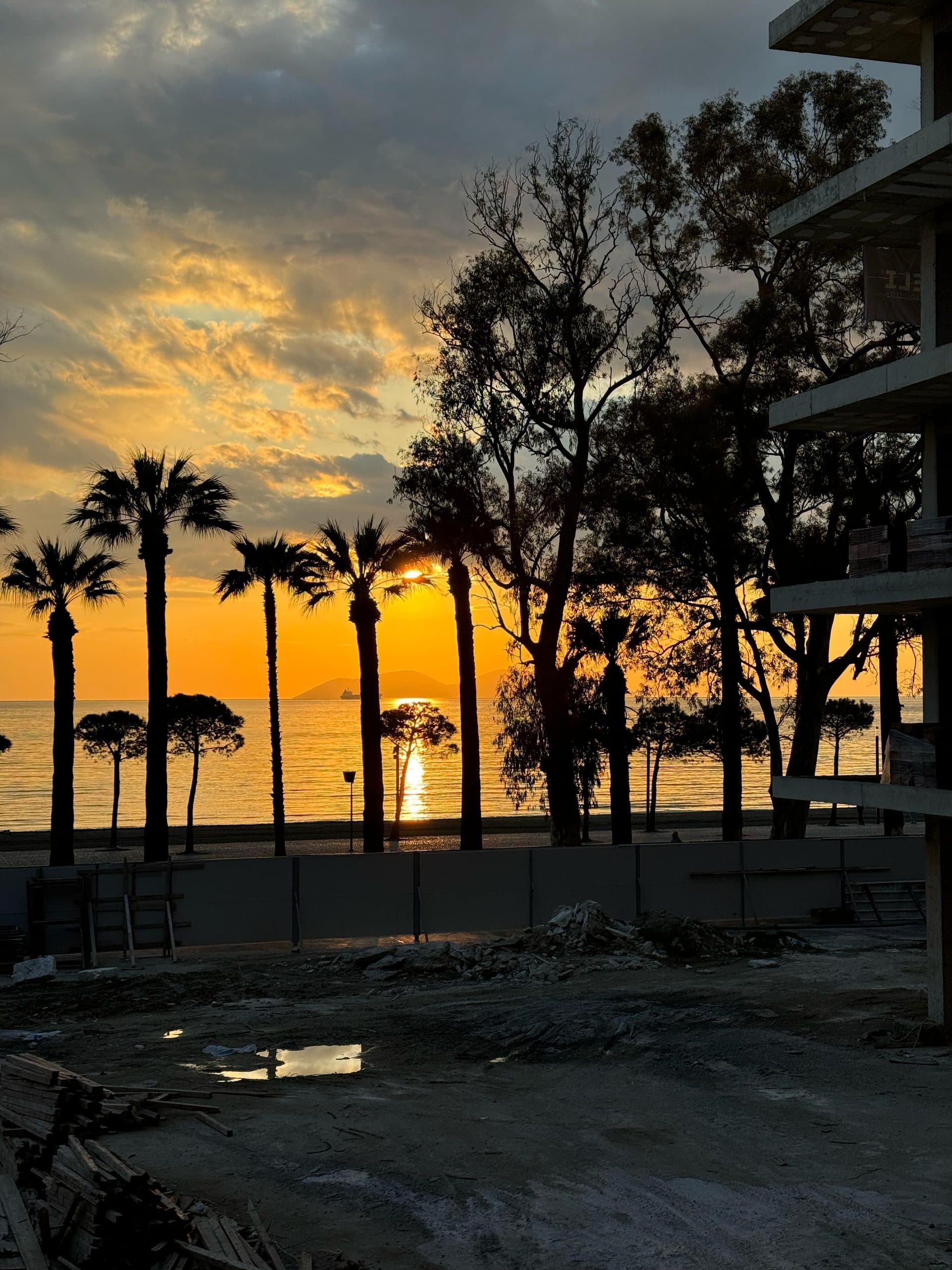 SHITET APARTAMENT 1+1 ME PAMJE BALLORE DETI NE REZIDENCEN “POSEIDON”, VLORE 2