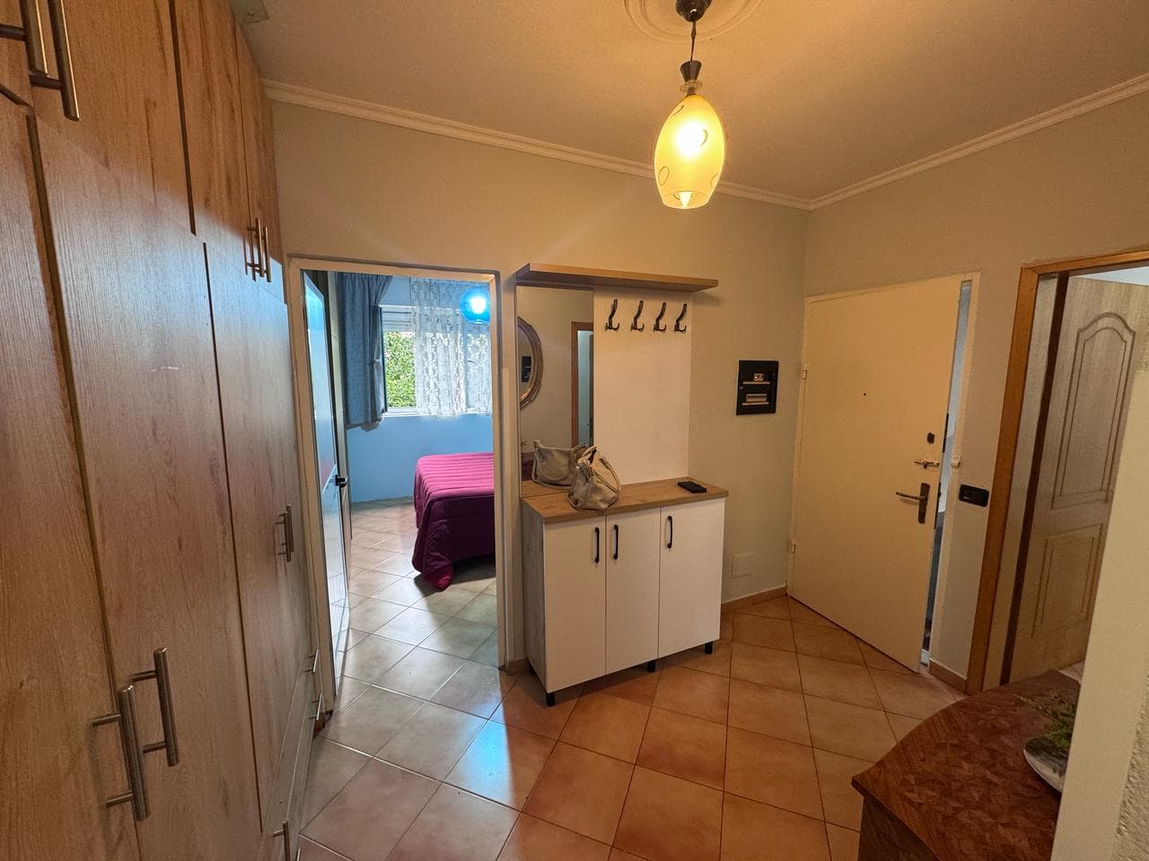 APARTAMENT 2+1 ME QERA AFATGJATE NE PORCELAN, TIRANE 2