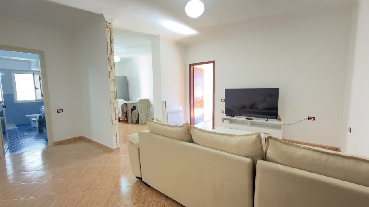 APARTAMENT 2+1 ME QERA NE LUNGOMARE, VLORE 2
