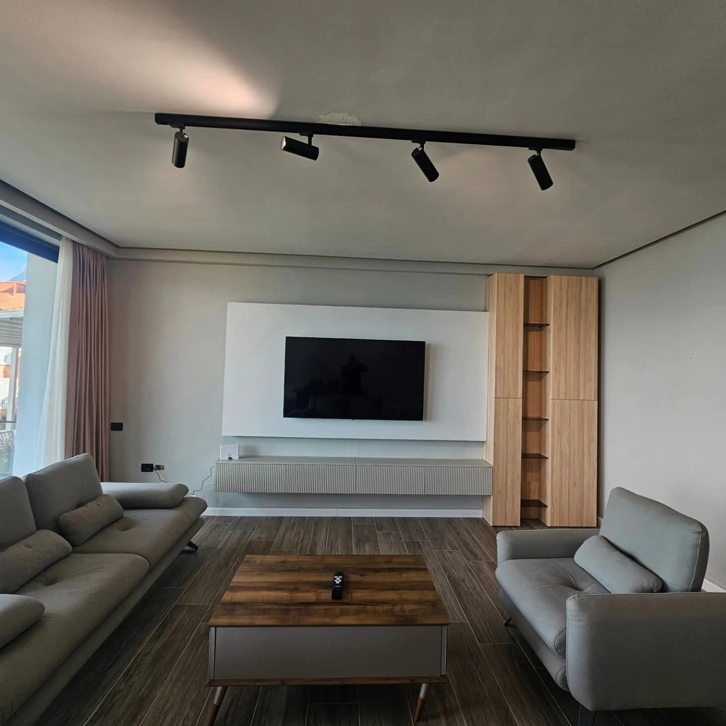 APARTAMENT LUKSOZ ME PAMJE MAHNITËSE DETI - UJI I FTOHTË, VLORË 2