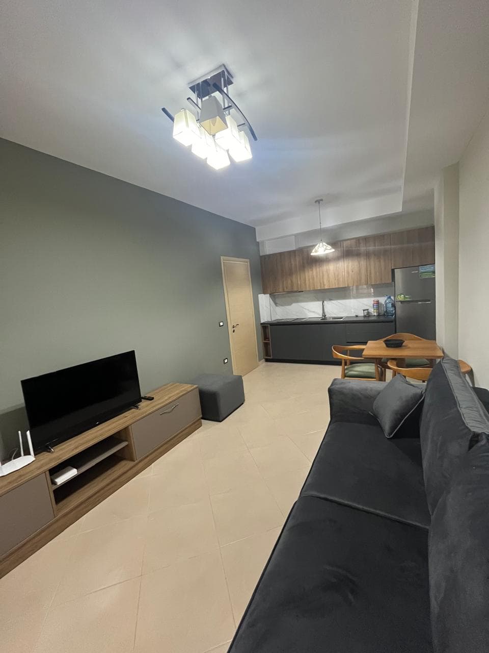APARTAMENT 1+1 ME QERA NE UJE TE FTOHTE, VLORE 3